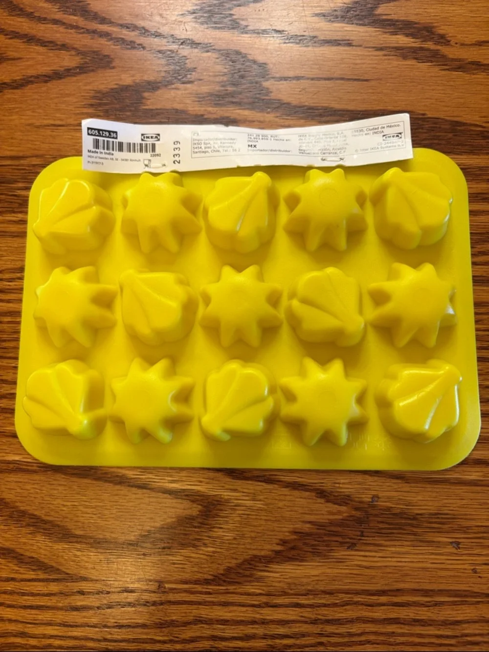 NWT IKEA SURSOT Ice Cube Tray for Star and shell shaped ice cubes for beverages